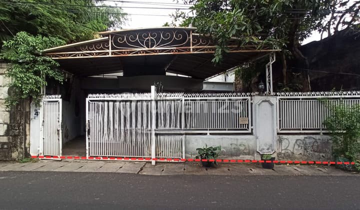 Rumah Mewah 2 Lantai SHM di Cawang Jaktim -,Strategis Dekat Tol & LRT