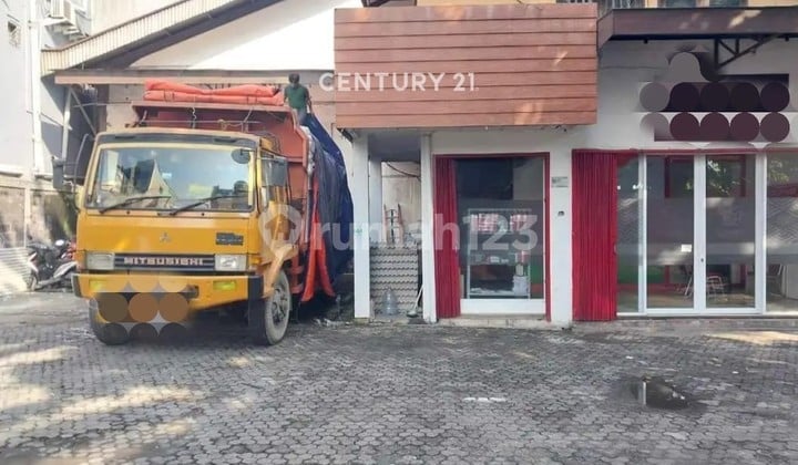 Gudang dan Kantor Luas Siap Pakai di Kebayoran Lama