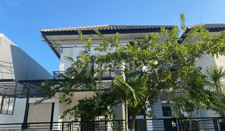 For Rent Newly Renovated House in Wiyung Area