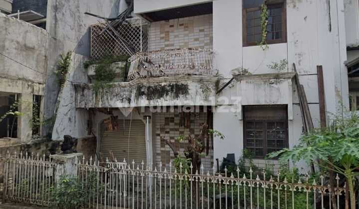 Dijual Rumah Tua Hitung Tanah Luas 9X18