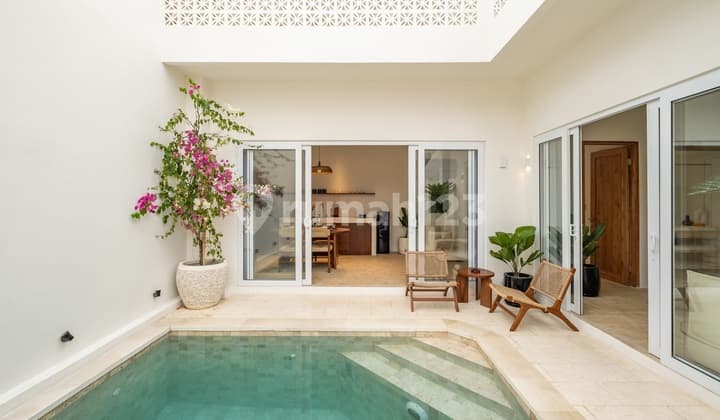 Vila Modern 2 Kamar Tidur untuk Sewa Bulanan di Berawa, Canggu