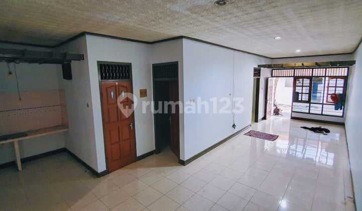 Disewakan Rumah di Majapahit Cocok untuk Usaha dan Kantor
