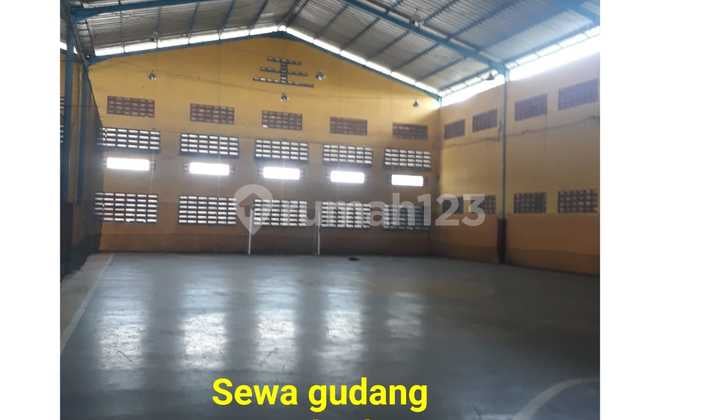 Disewakan Gudang Bekas Lapangan Futsal