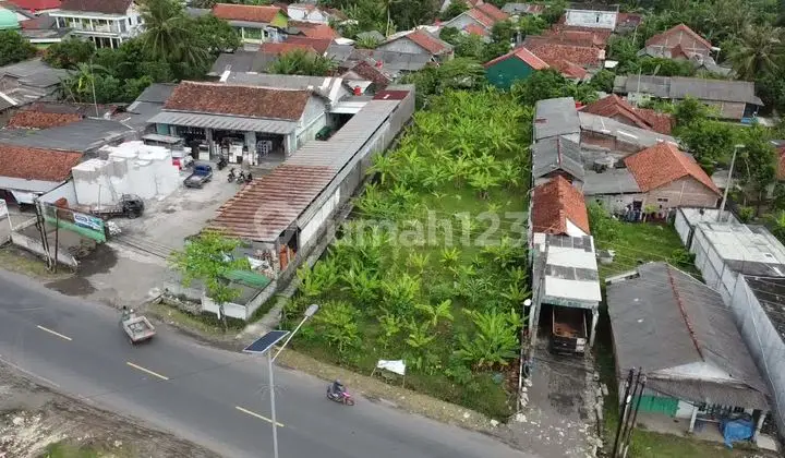 Lahan Tanah Usaha di Pinggir Jalan Nasional Kawunganten Cilacap
