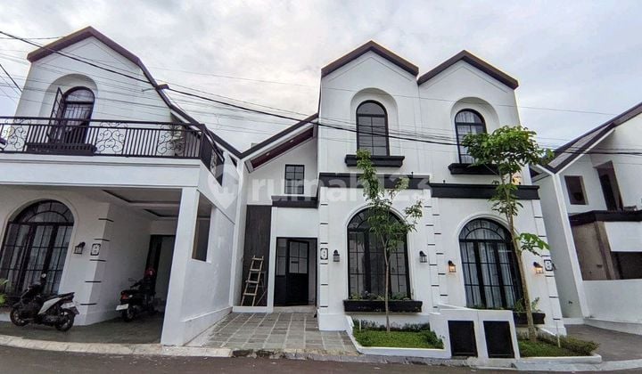 Rumah Rasa Villa di Bogor Desain American Classic Cuma 600 Jutaan