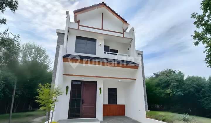 2 Lantai Harga Terjangkau di Lokasi Pinggir Jalan Sawangan Depok