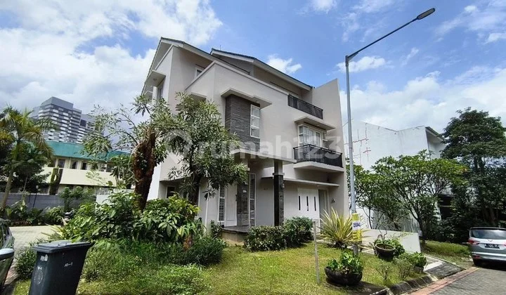 Mewah 3 Lantai di Lebak Bulus: Posisi Hook & Selangkah ke MRT