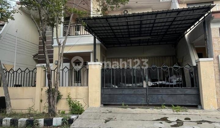 Disewakan Rumah 2 Lantai Margore