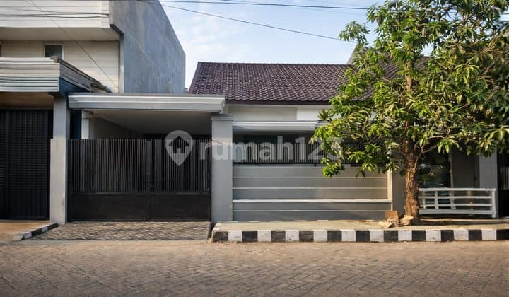 Dijual Termurah Rumah Bagus SHM Luas dan Siap Huni di Kutisari