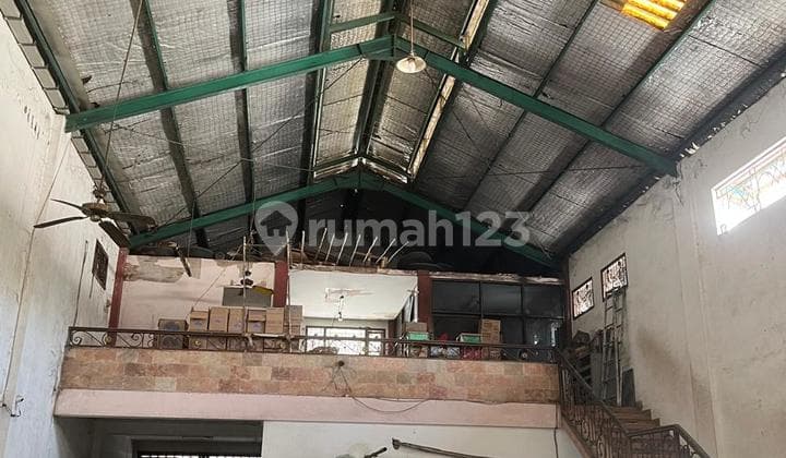 Disewakan Ruang Usaha Model Los di Merr