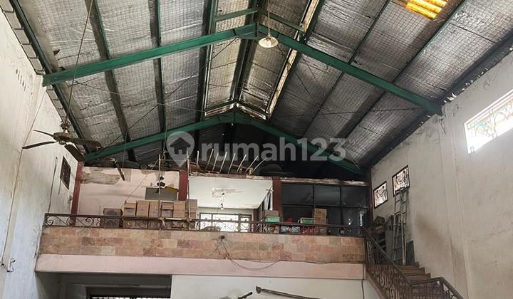 Disewakan Ruang Usaha Model Los di Merr