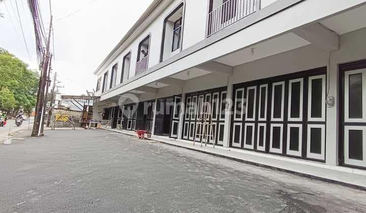 Sewa Ruko Gandeng 6 Siap Usaha di Jagakarsa (Update Sisa 4 Unit Gandeng) Ruko di Jagakarsa 60.0 M² Unfurnished SHM