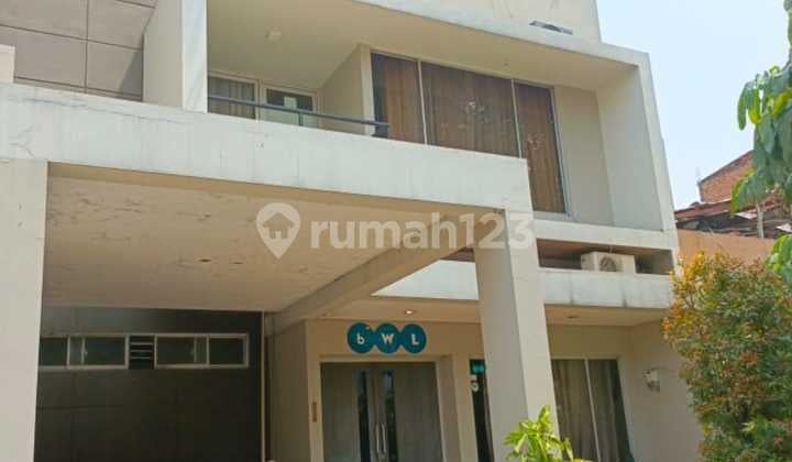 Dijual Rumah 3Lantai Raffles Hills Cibubur Harga Terbaik