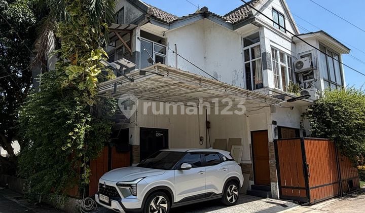 Rumah Hook Permata Puri Cibubur Dekat Kestasiun LRT Nego