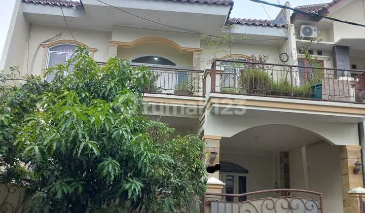 Rumah Bagus Taman Laguna Cibubur Harga Nego