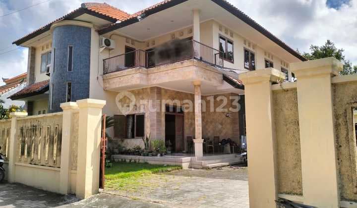 Rumah 2 Lantai Denpasar Bali Dekat Living World