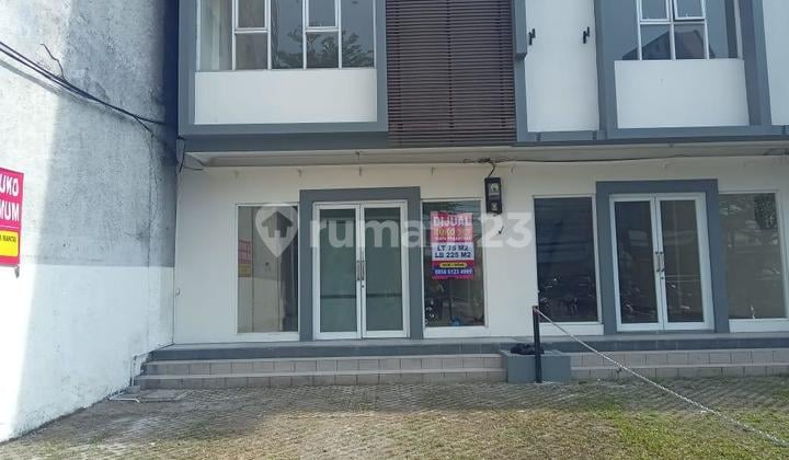 Dijual Ruko 3 Lantai Ex Kantor Management di Cicadas Bandung