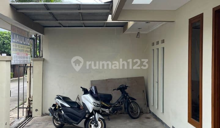 Dijual Rumah Taman Holis Indah 2 Lantai Siap Huni