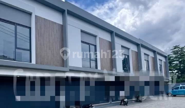 Strategic Shop House for Rent in Antapani, Bandung