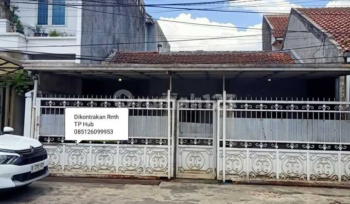 Rumah Lokasi.strategis. bisa. Buat Usaha di Antapani