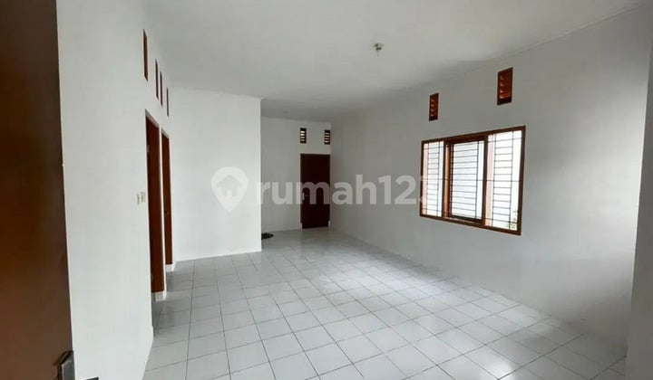 Rumah Siap Huni di Taman Kopo Ketapang
