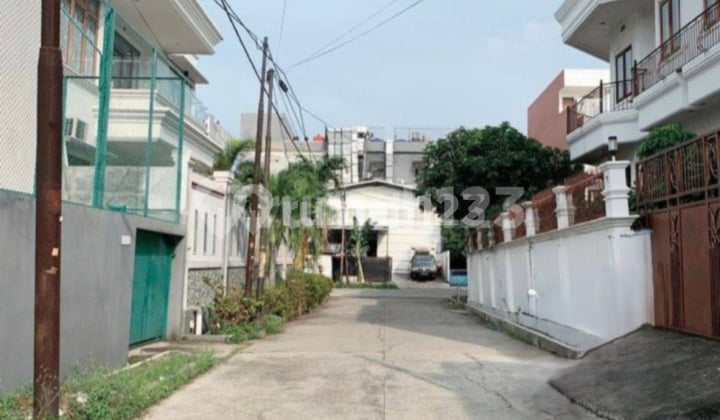 Rumah di Jalan Pluit Sakti 6 Area Rumah Premium