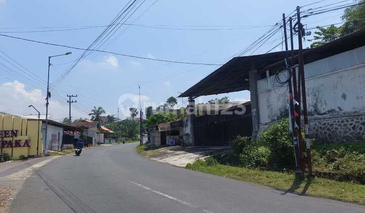 Jl Cempaka, Gebang. Gudang Dijual, Akses Mudah. SHM