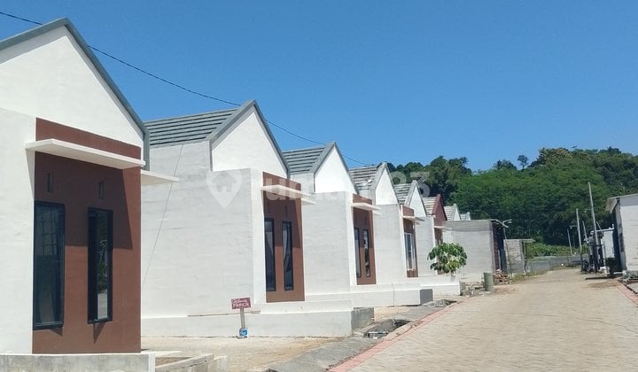 Rumah Subsidi Rasa Komersil, Dekat Pusat Kota Jember