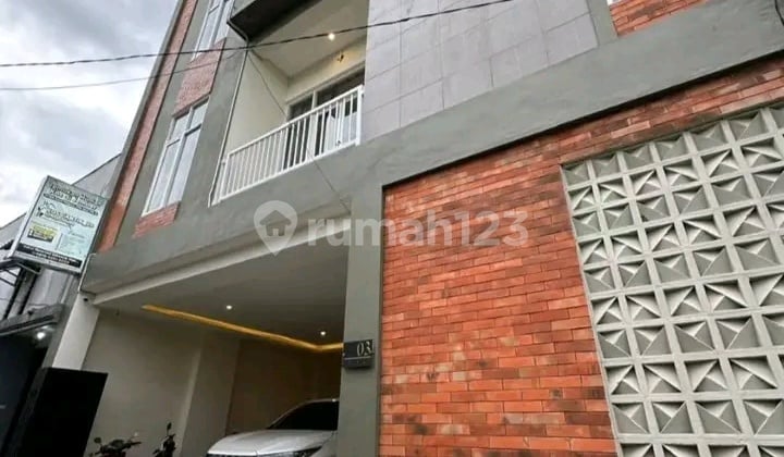 Dijual Cepat Kos Area Premium Kedokteran Unej, Sewa Tinggi