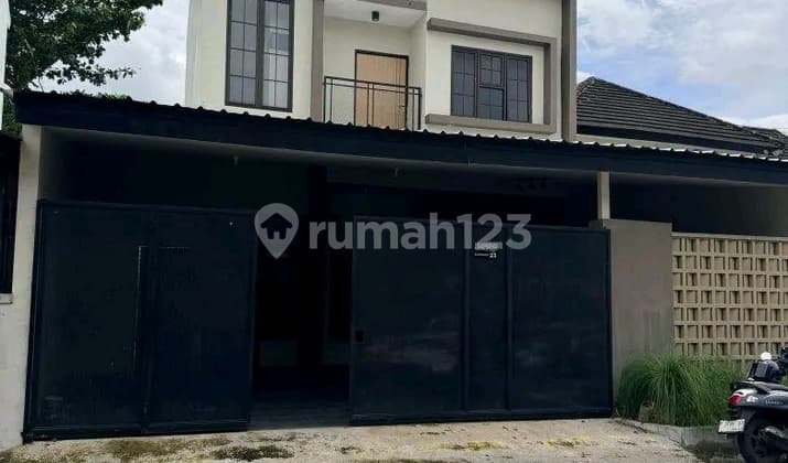 Hunian Full Furnished Strategis Kebonsari Village, Blok Depan
