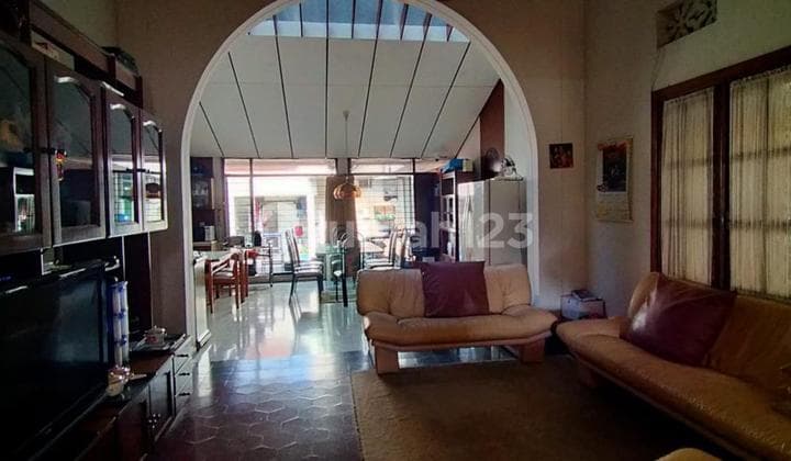 Rumah Klasik Terawat Sayap Riau Bandung Nego Nyaman Aman