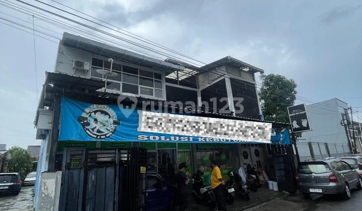 For Sale: Large, Strategic Shophouse in Seturan SCBD Yogyakarta