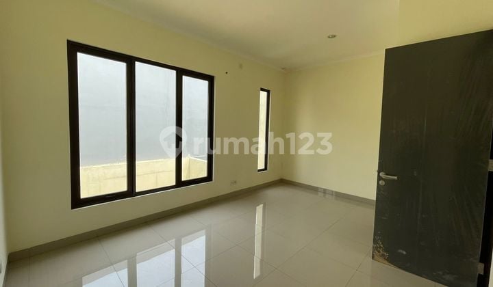 Sewa Rumah Mewah 2 Lantai Siap Huni Cluster Arana, Harapan Indah, Bekasi, 003