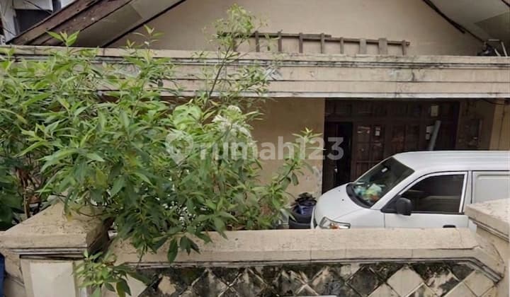 Dijual Rumah 2 Lantai Luas Tanah 322 M2 di Gambir Jakarta Pusat