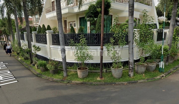 Luxury 2-Story House, Land Area 335M2, Puri Indah, Kembangan, West Jakarta