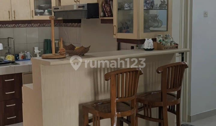 Di Jual Rumah Mewah 2 Lantai di Grandwisata Bekasi