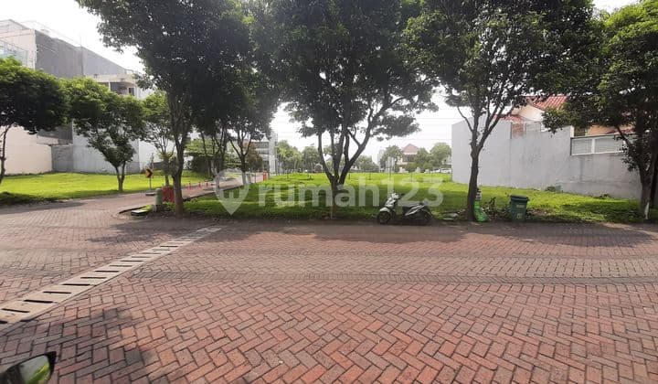 Tanah, SHM, di Citraland,Taman Puspa Raya