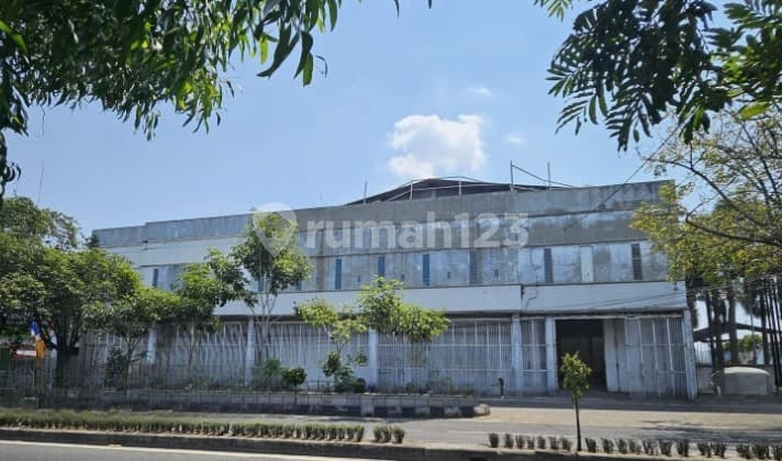 Dijual Via Lelang Gudang di Pusat Kota Surakarta