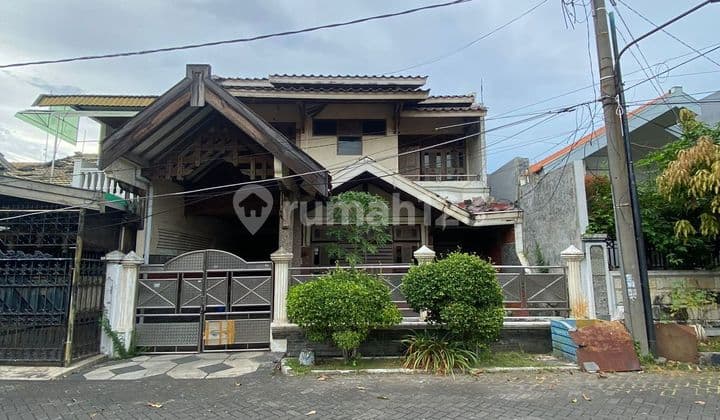 Dijual Via Lelang Rumah di Manyar Indah