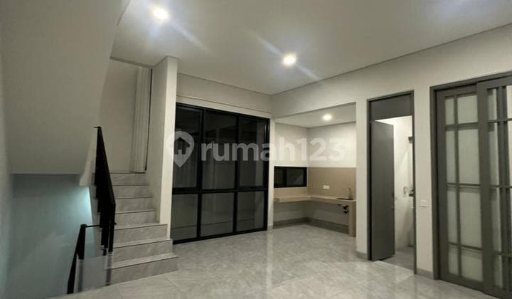 PPJB House 3 Bedrooms Furnished Negotiable Unoccupied in BSD