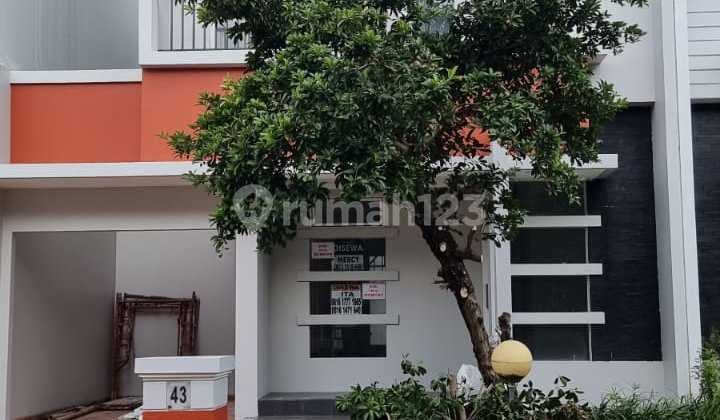 Rumah Hadap Timur Bangunan 2 Lantai Siap Huni di Gading Serpong