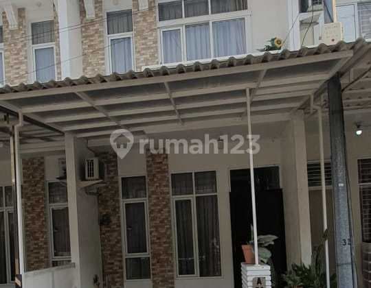 2-Story Building House with 3 Free AC Units in Kebon Jeruk, West Jakarta