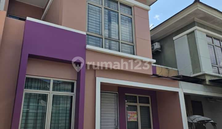 Rumah 2 Lantai Free 3 Unit AC Baru Renovasi di BSD Tangsel