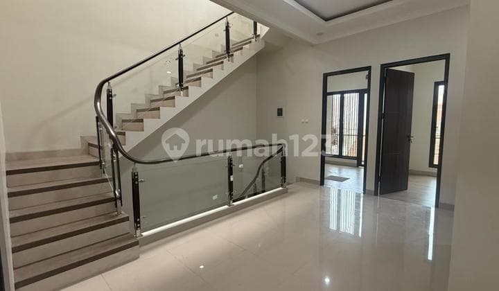 Dijual Rumah Brandnew di Pulo Asem Timur
