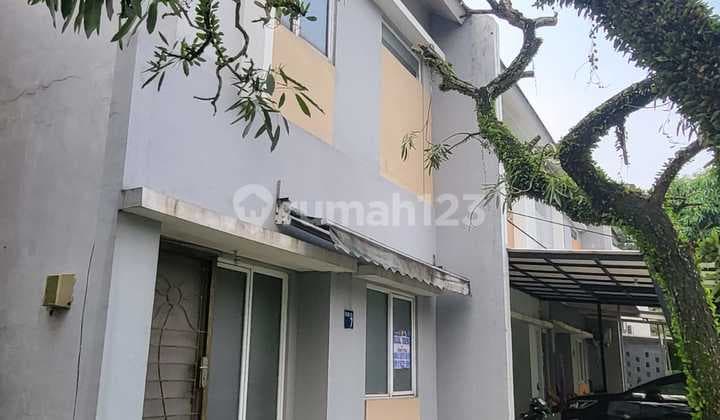 English Translation: Serpong Lagoon 3BR House, Strategic Location in BSD Near KRL Station - H10043