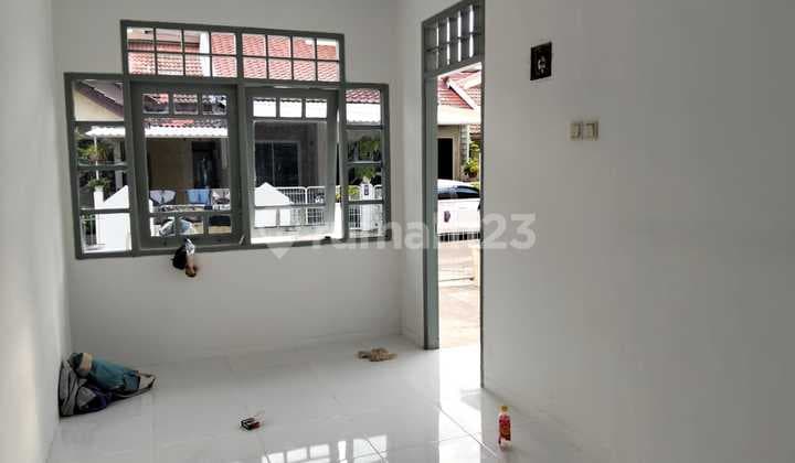 Disewakan Rumah Baru,Siap Huni