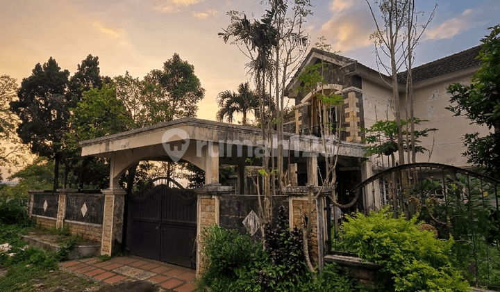 Jual Rumah 2 Lantai di Tidar Villa Estate Malang