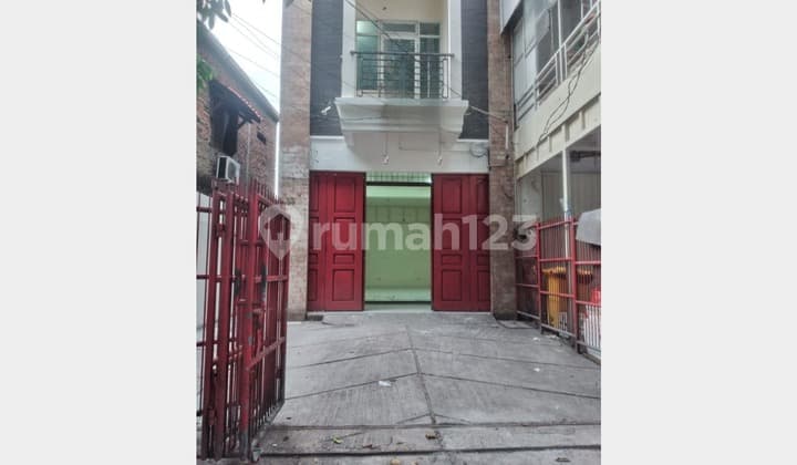 Dijual Ruko 3 Lantai di Kebayoran Lama Utara Jakarta Selatan