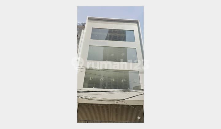 Dijual Ruko Siap Huni Lokasi Sangat Strategis di Menteng