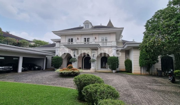 Luxury House for Sale in the Elite Area of Pondok Indah, South Jakarta